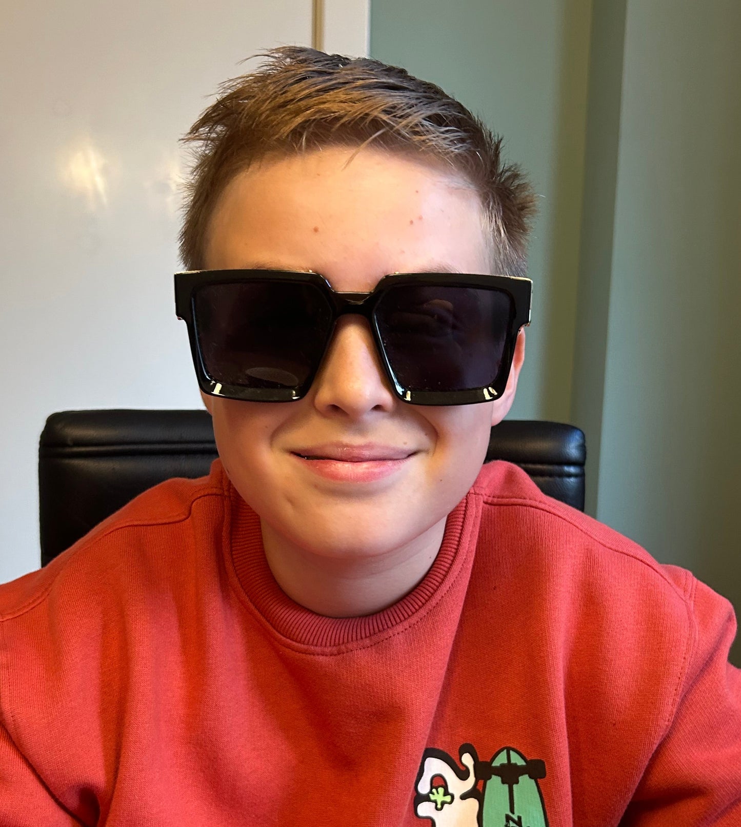 FløwWear – “SVÆRT”